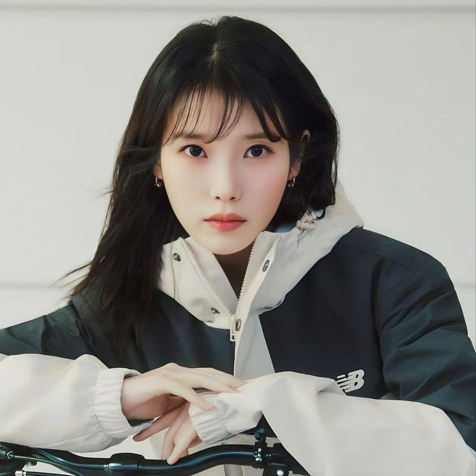 아이유의 비하인드 컷