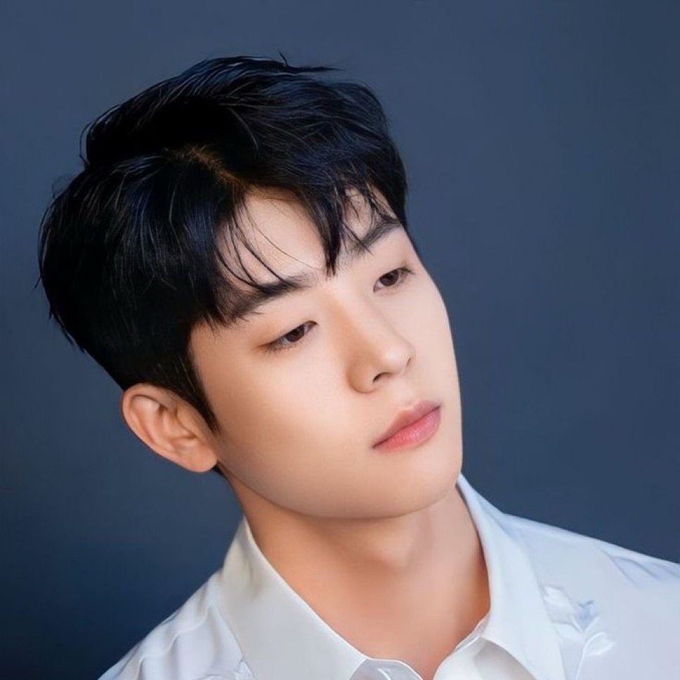 Behind-the-scenes cut of Chae Jonghyeop