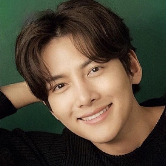 チ・チャンウクの最近の活動ショット