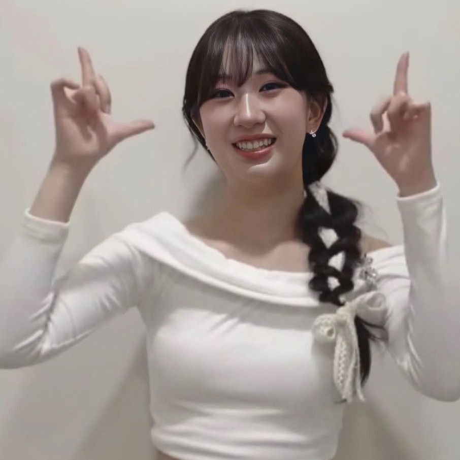 Foto terbaru dari Jeon Yujin