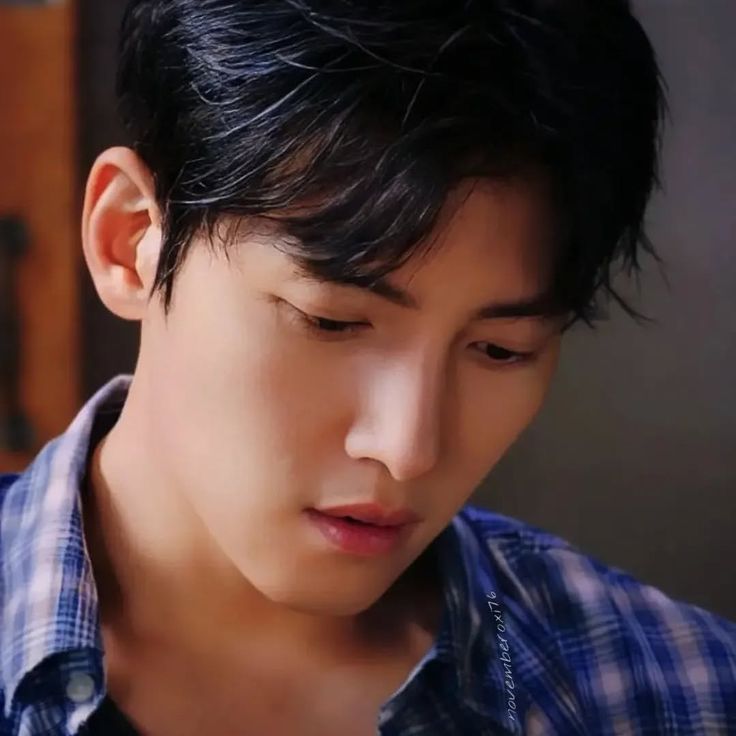 지창욱의 최신 사진
