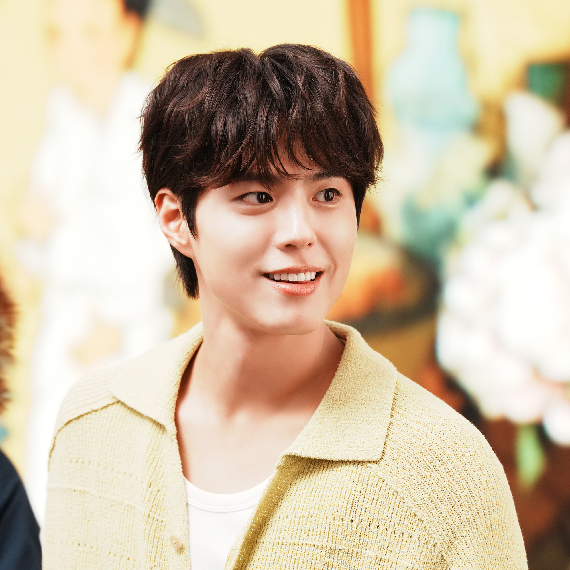 Behind-the-scenes cut of Park Bogum