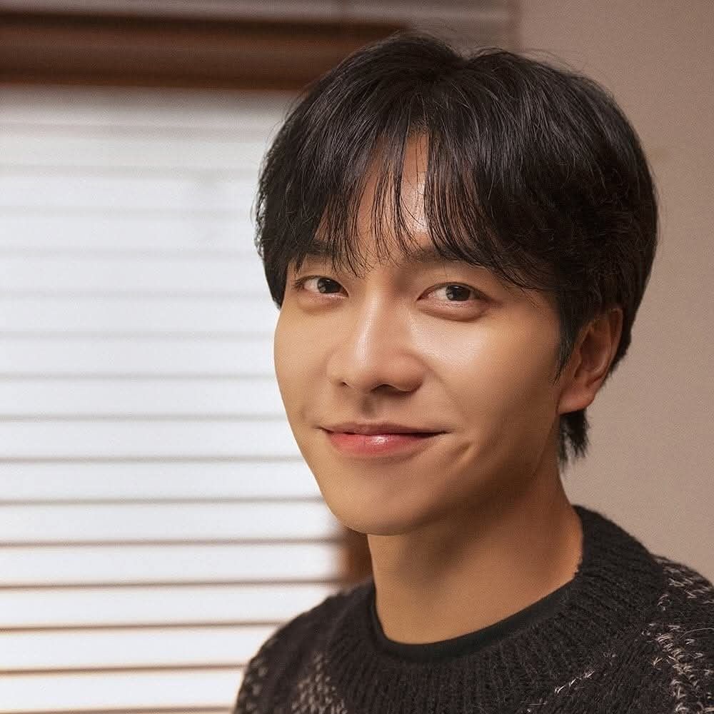 Momen yang diabadikan oleh penggemar Lee Seunggi