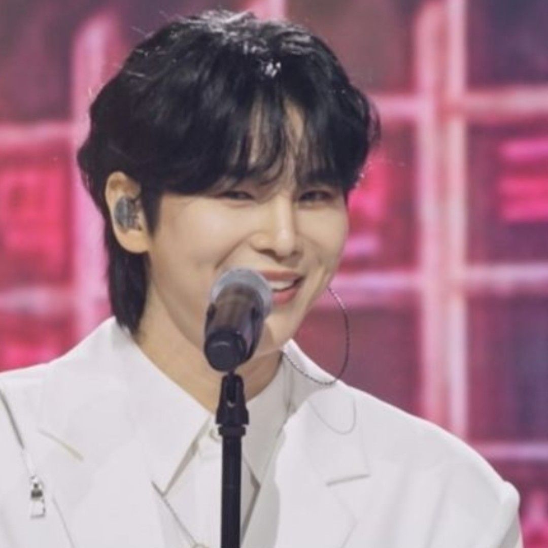 A moment captured by a fan of Kim Junsu (1991)