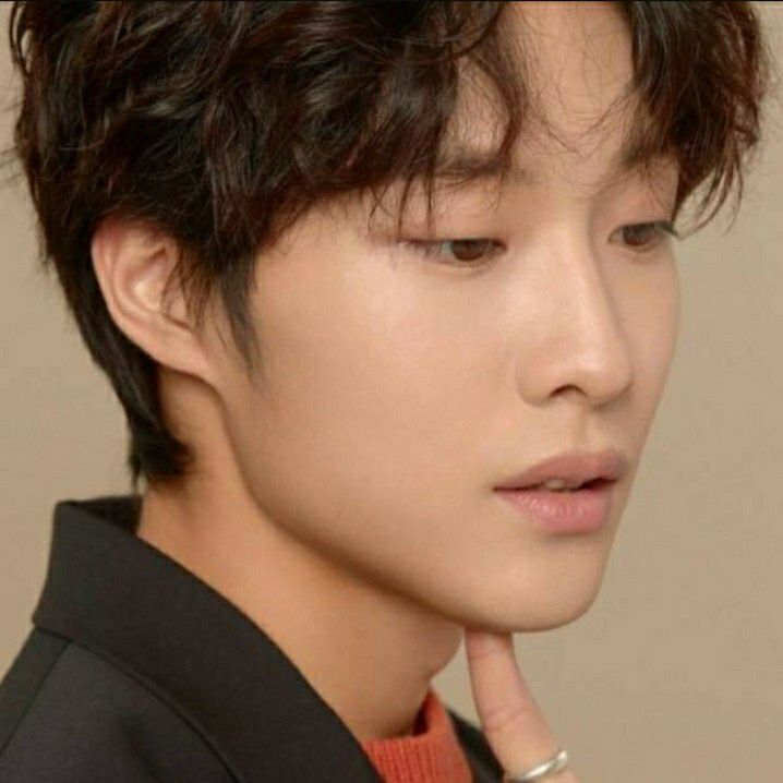 Latest photo of Lee Jongwon
