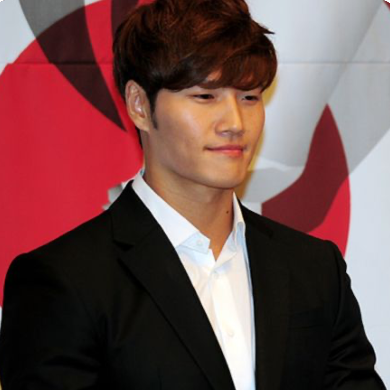 粉絲拍下的金鍾國瞬間