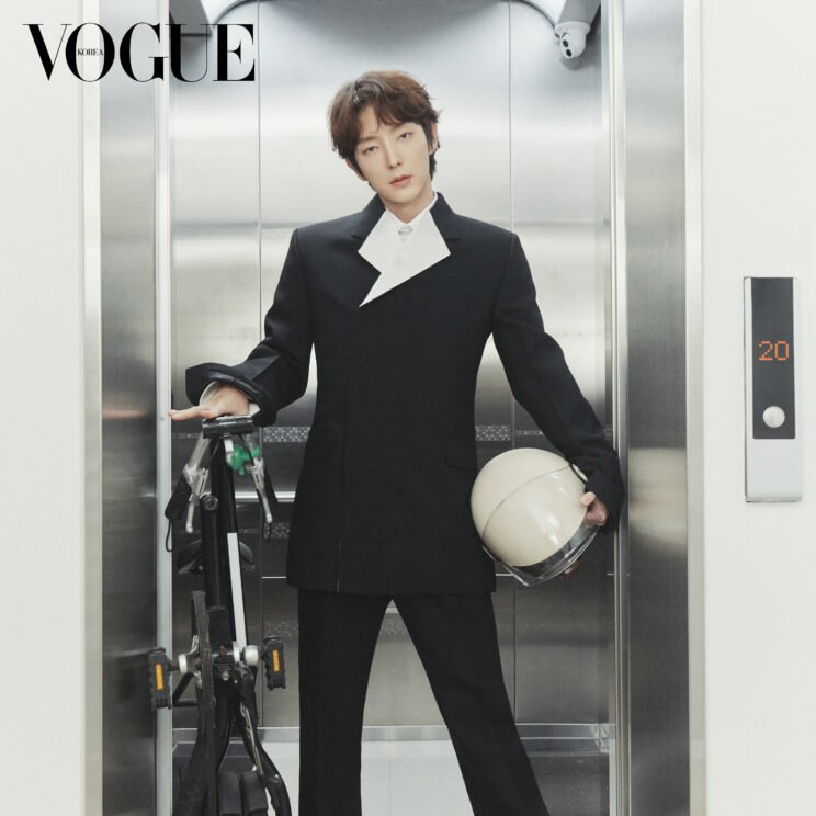 Recent activity shot of Lee Joongi