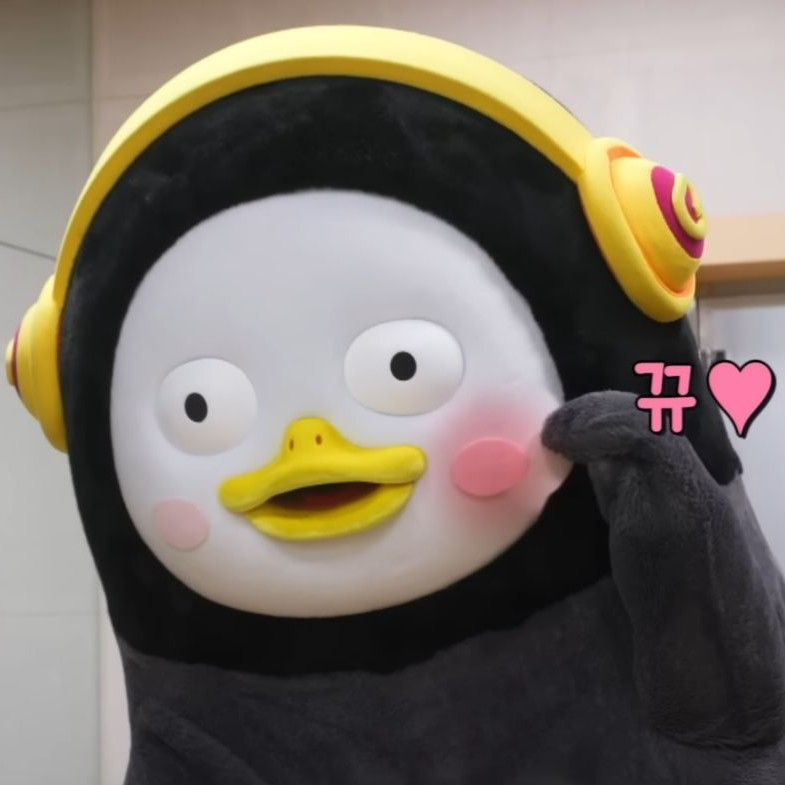 A moment captured by a fan of Pengsoo