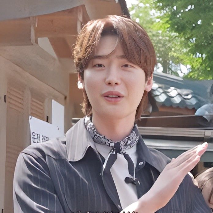 Behind-the-scenes cut of Lee Jongsuk