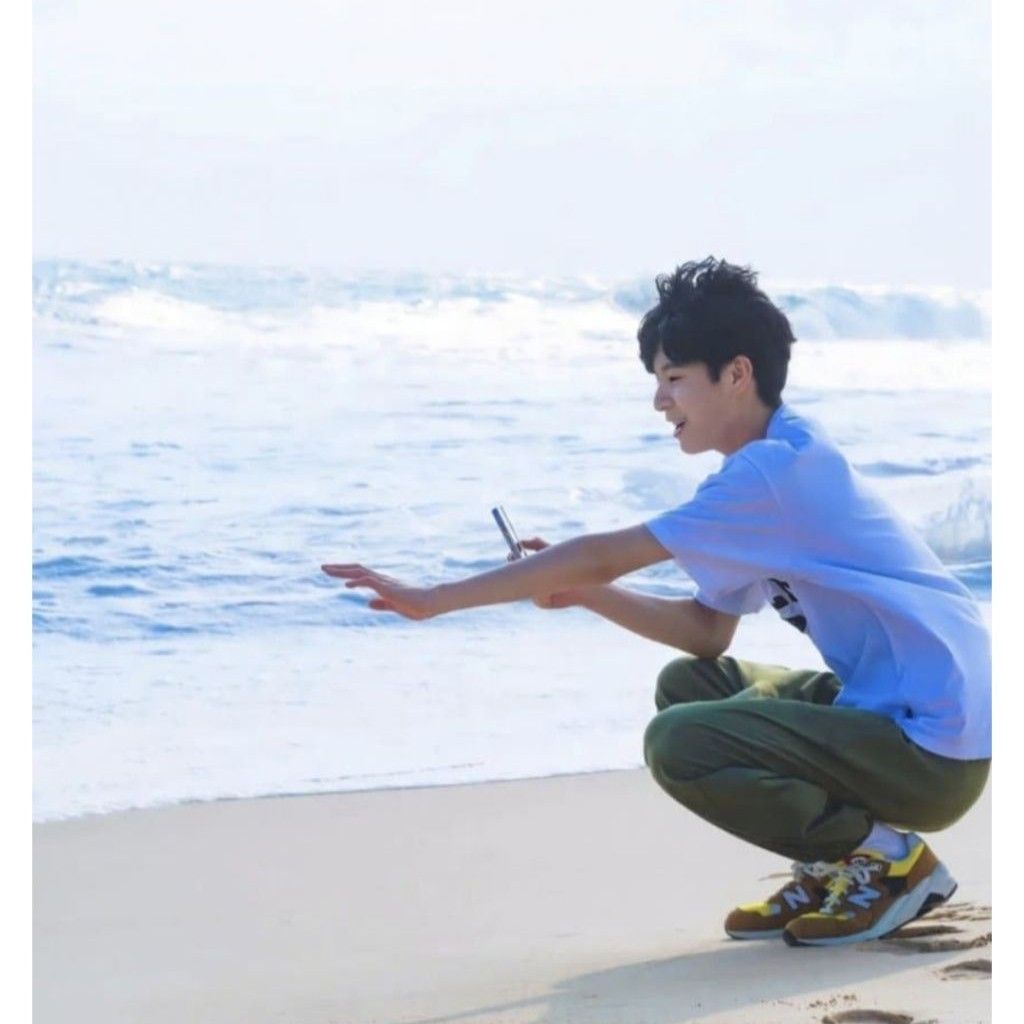 Recent activity shot of Jeong Dongwon