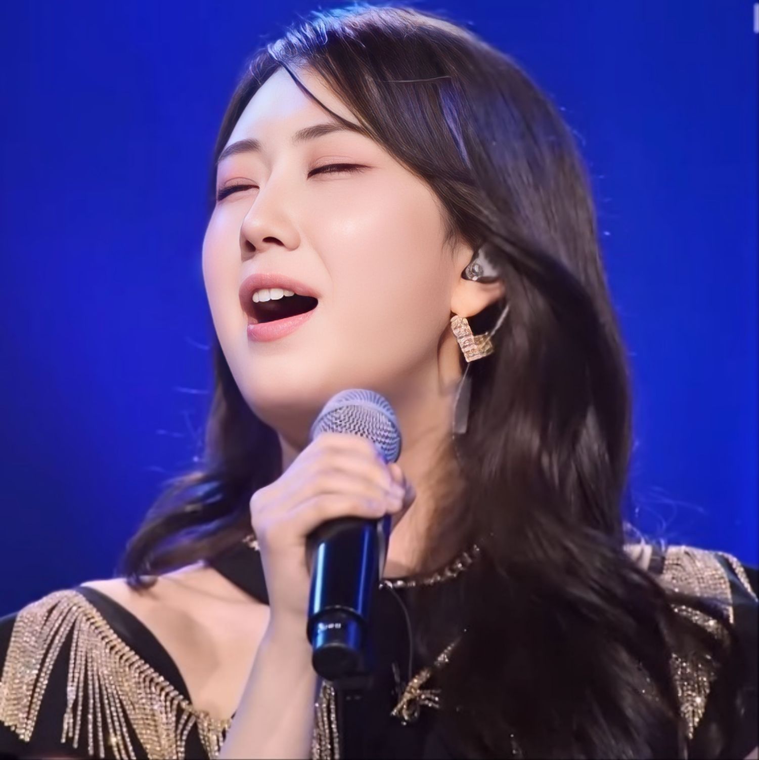 Recent activity shot of Jeon Yujin