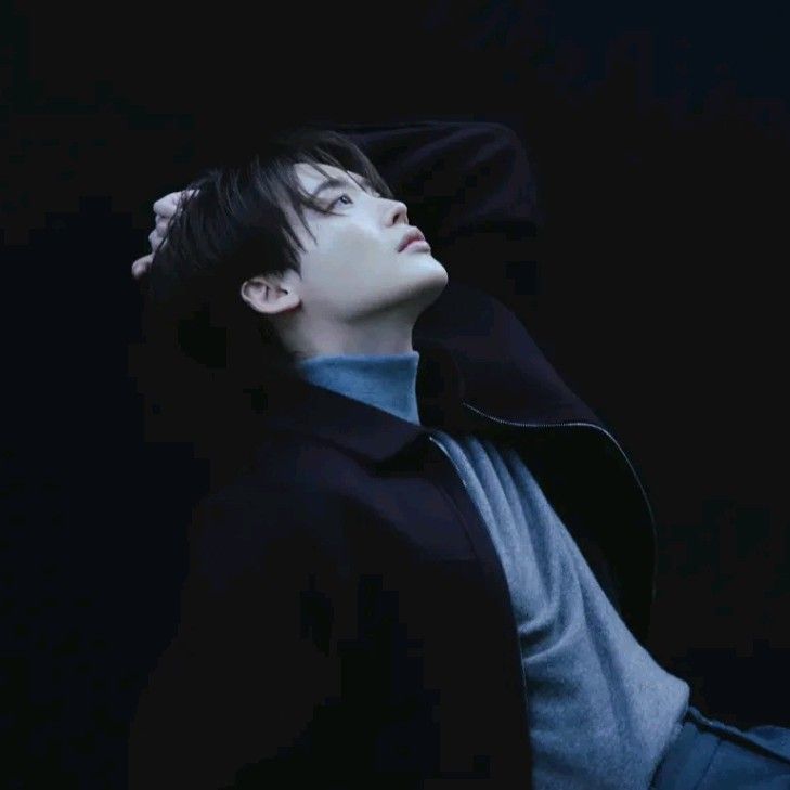 粉絲拍下的李鍾碩瞬間