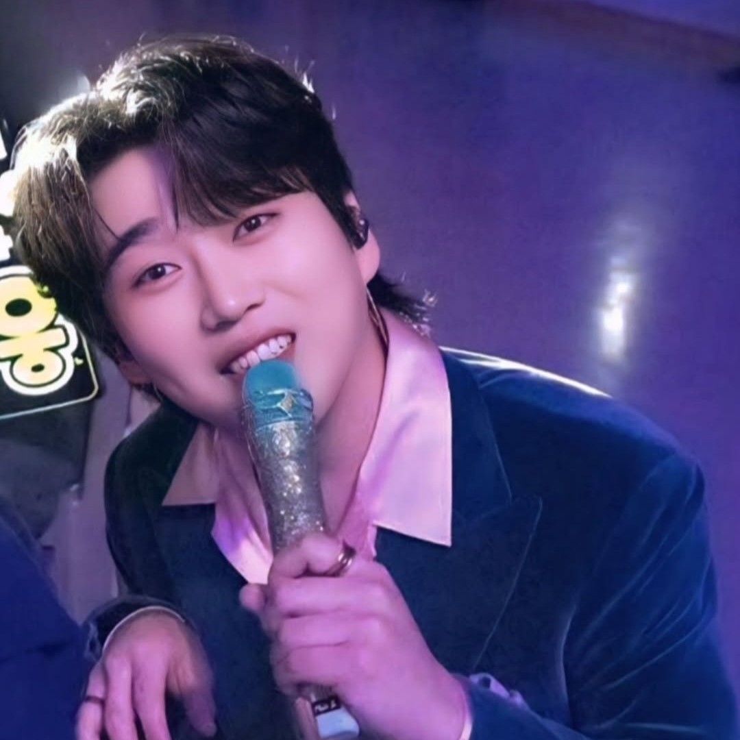 Latest photo of Hwang Youngwoong