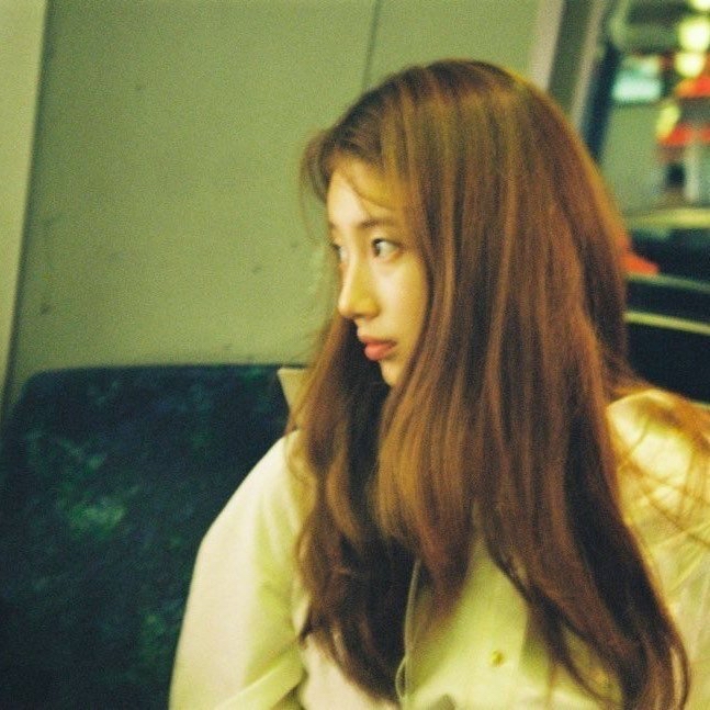 ペ・スジの最新写真