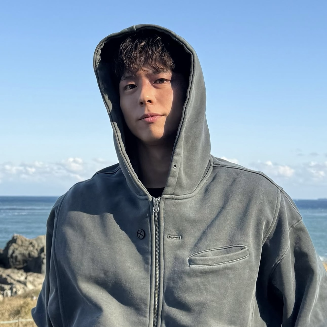 Behind-the-scenes cut of Park Bogum