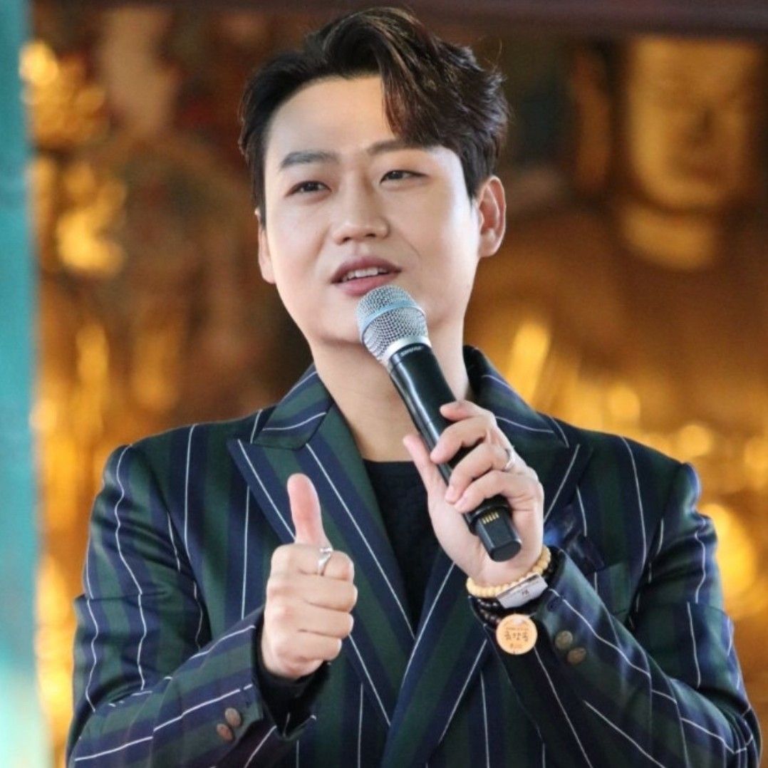粉絲拍下的Min Soohyun瞬間
