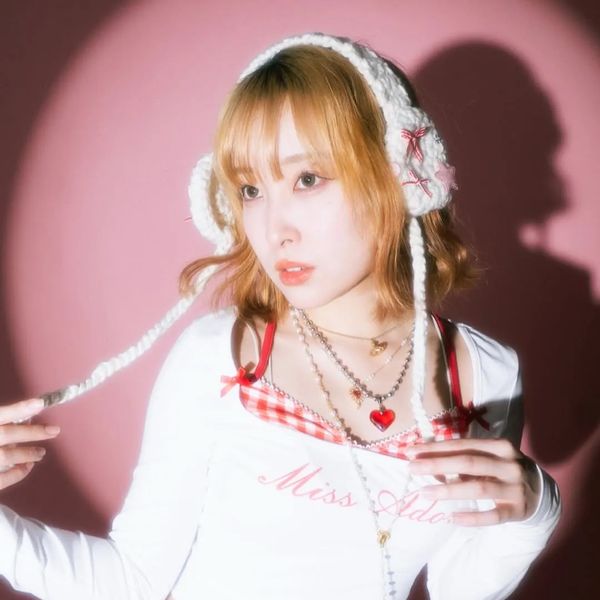 Popular profile image of Rena selected by vote