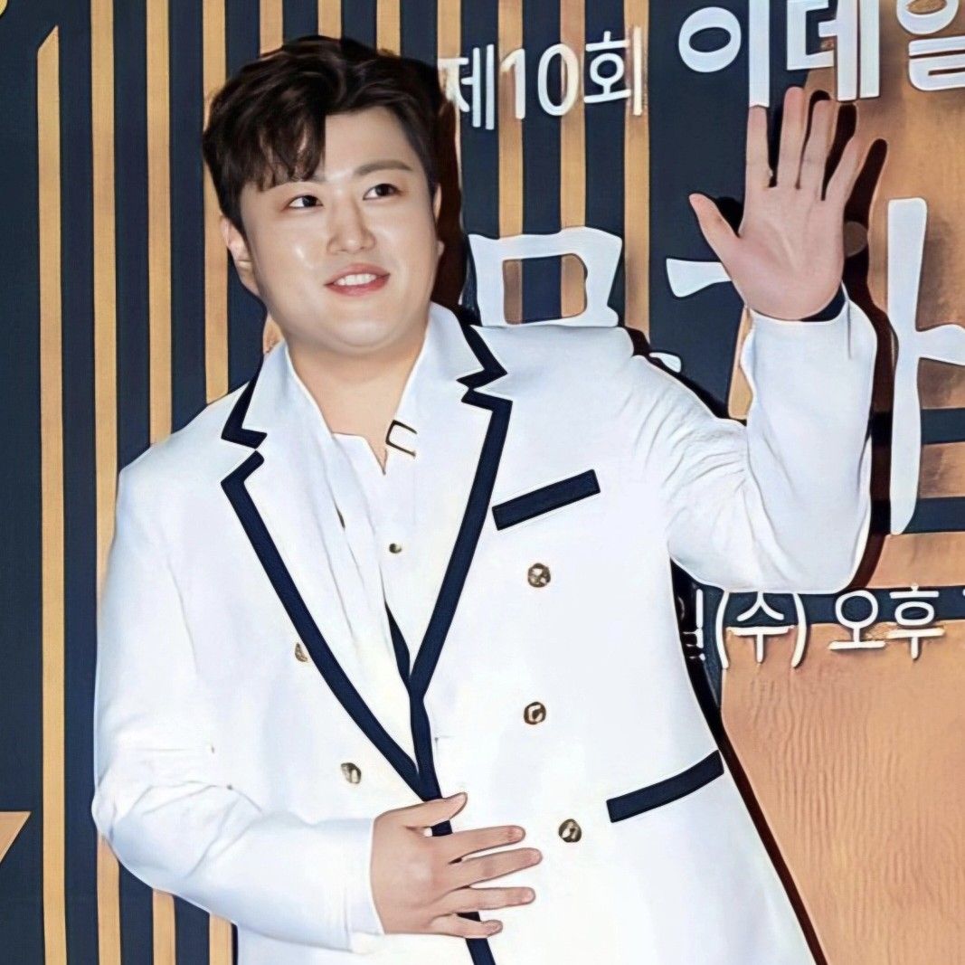 キム・ホジュンの最近の活動ショット