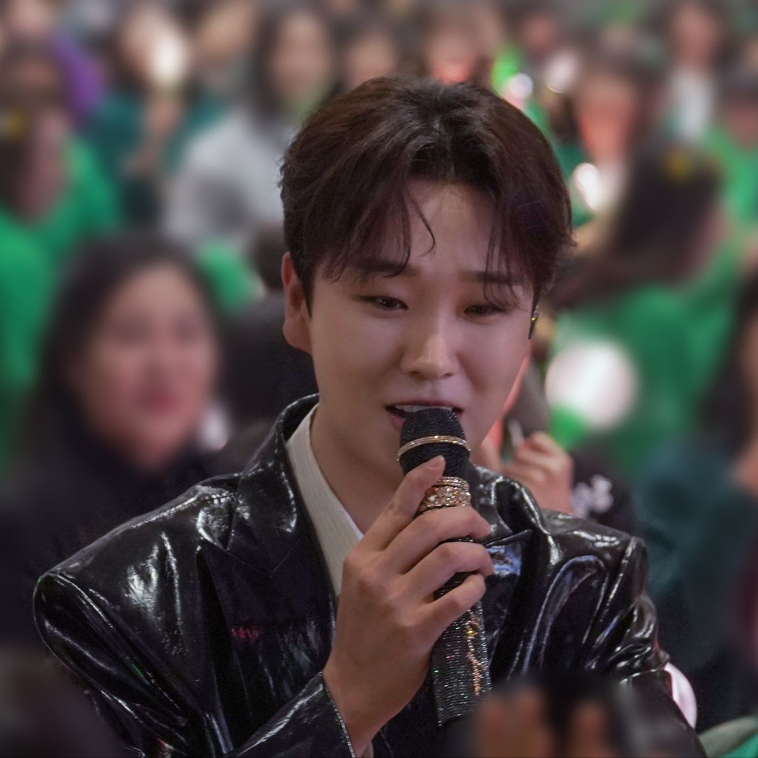 Recent activity shot of Song Minjun