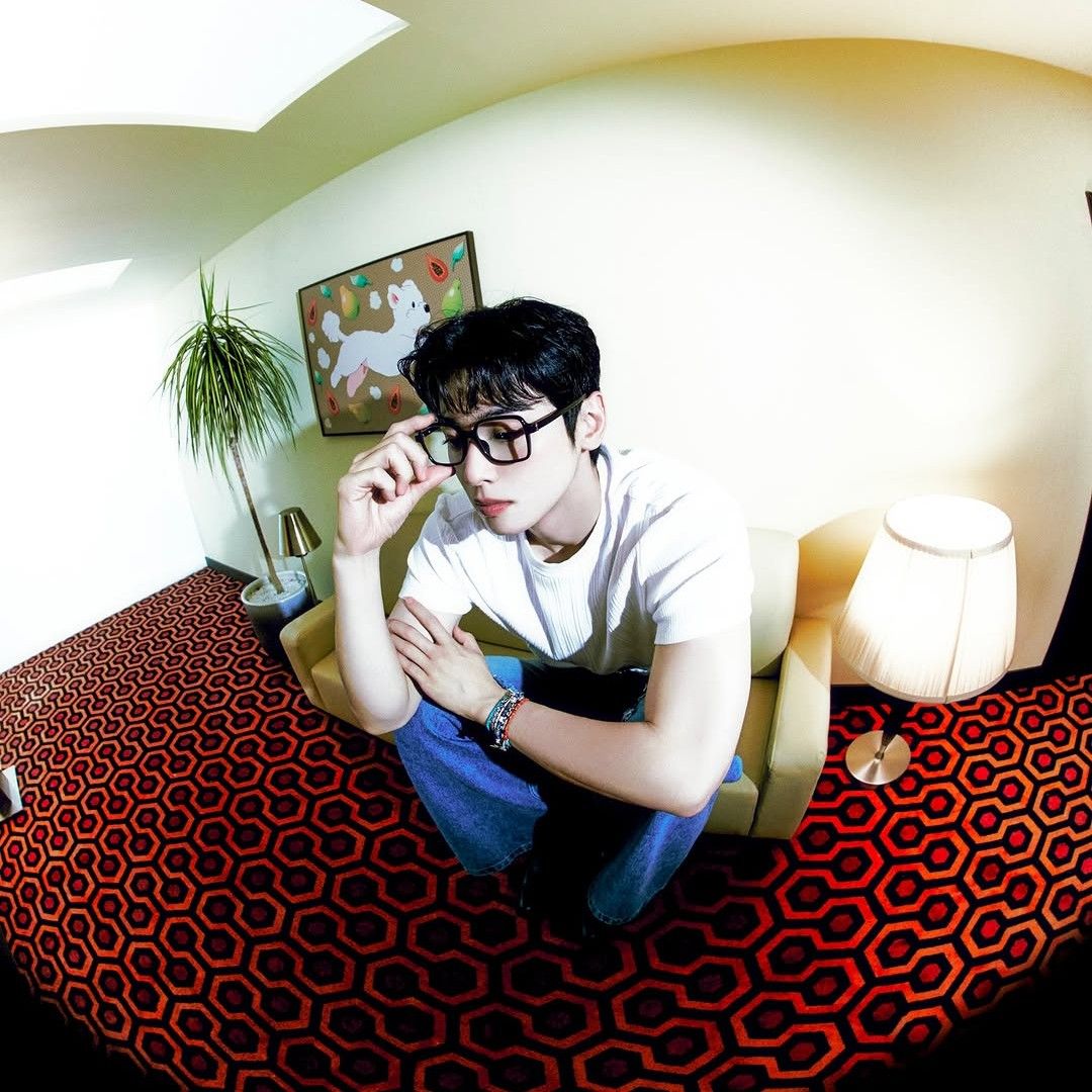 Foto terbaru dari Cha Eunwoo