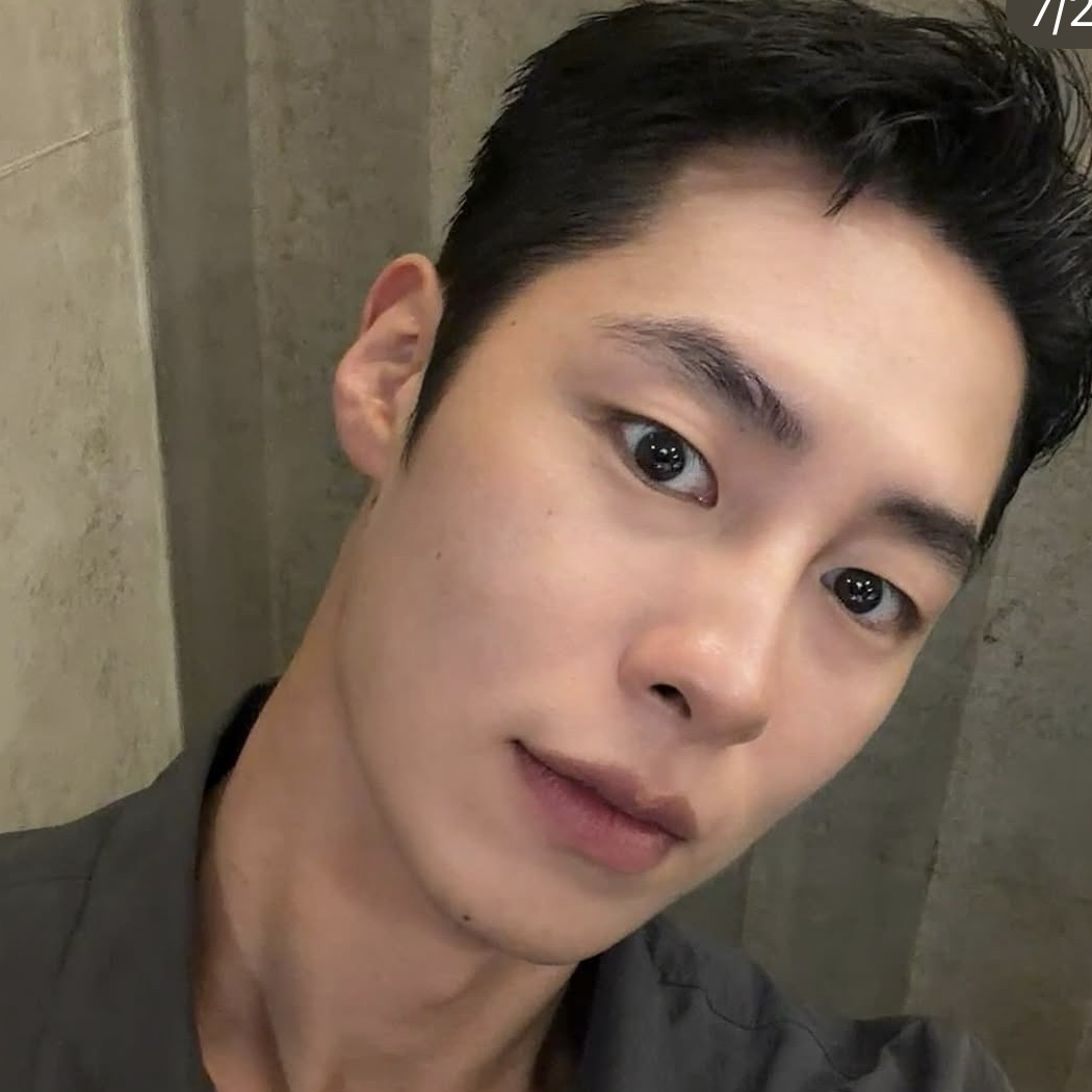 Recent activity shot of Lee Jaewook