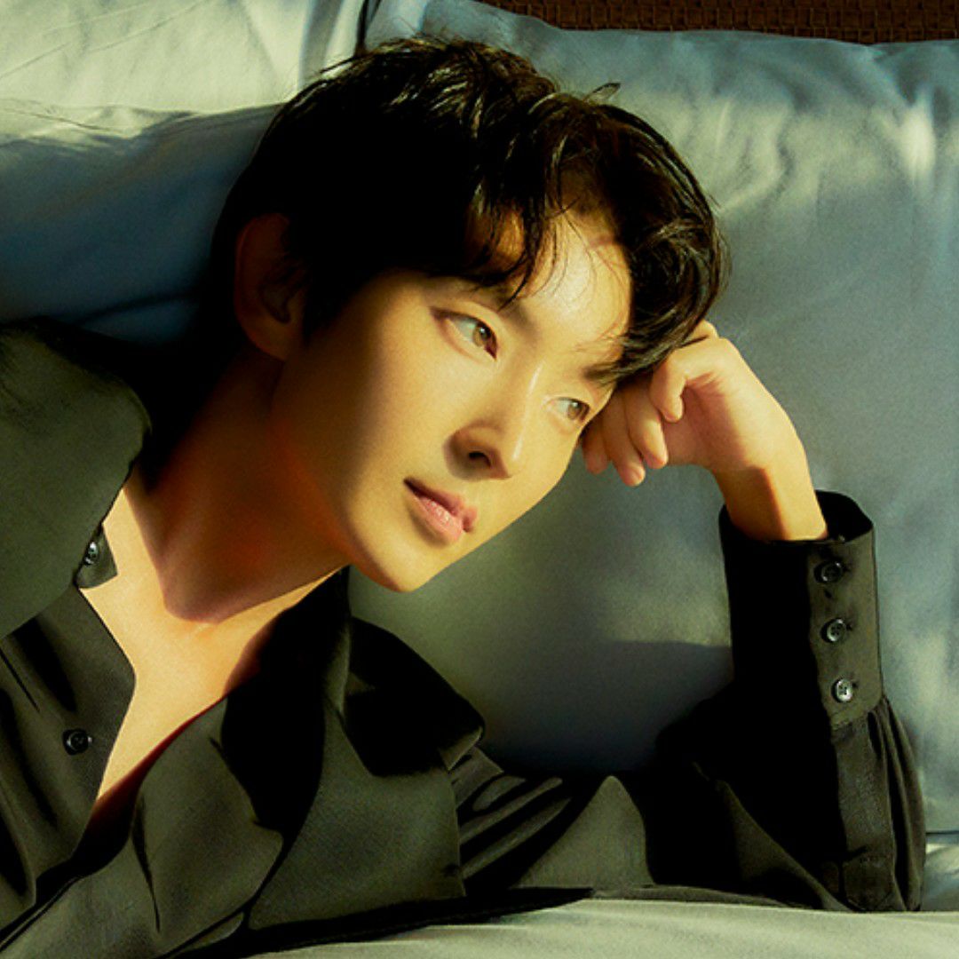 Latest photo of Lee Joongi