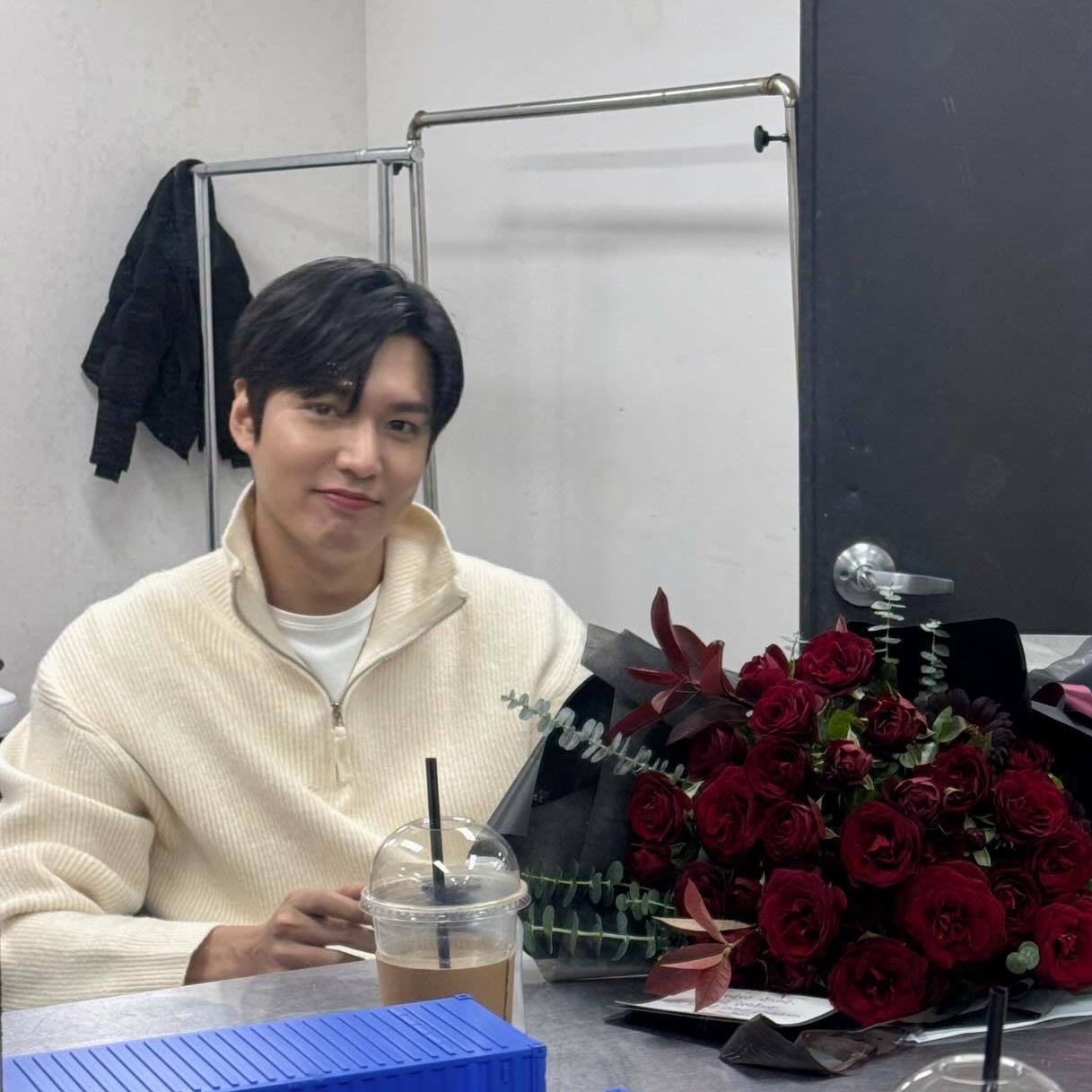 Behind-the-scenes cut of Lee Minho