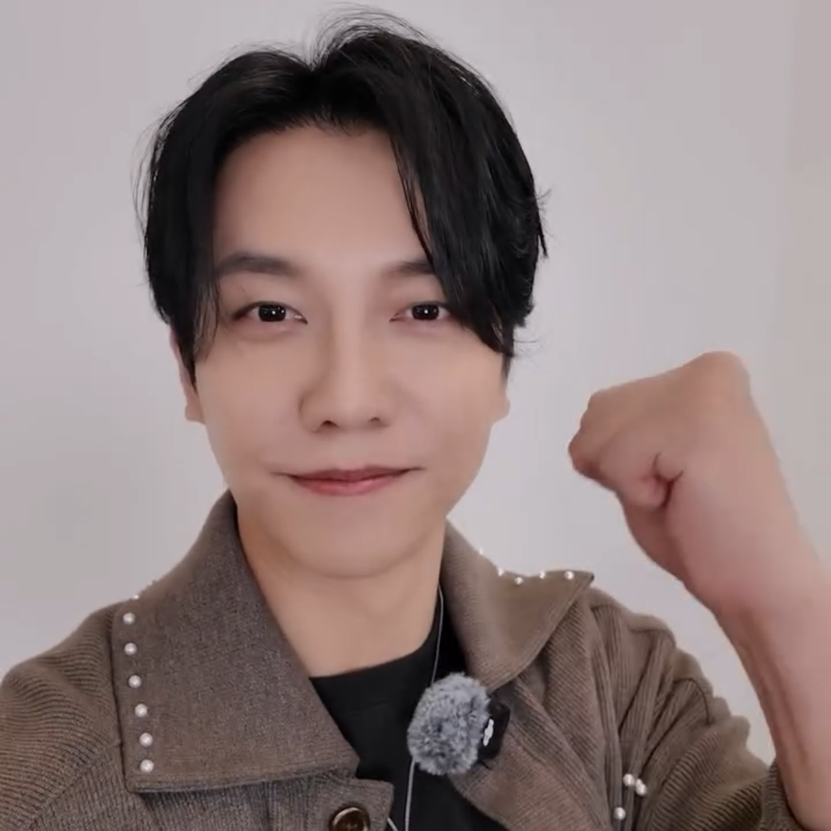 Foto terbaru dari Lee Seunggi