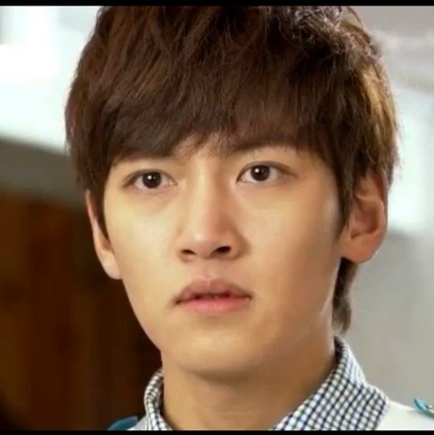 Behind-the-scenes cut of Ji Changwook