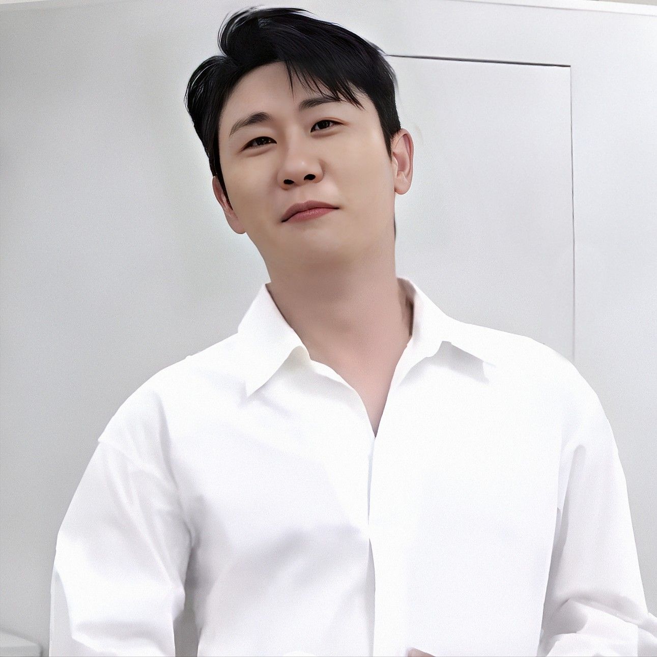 Latest photo of Young Tak