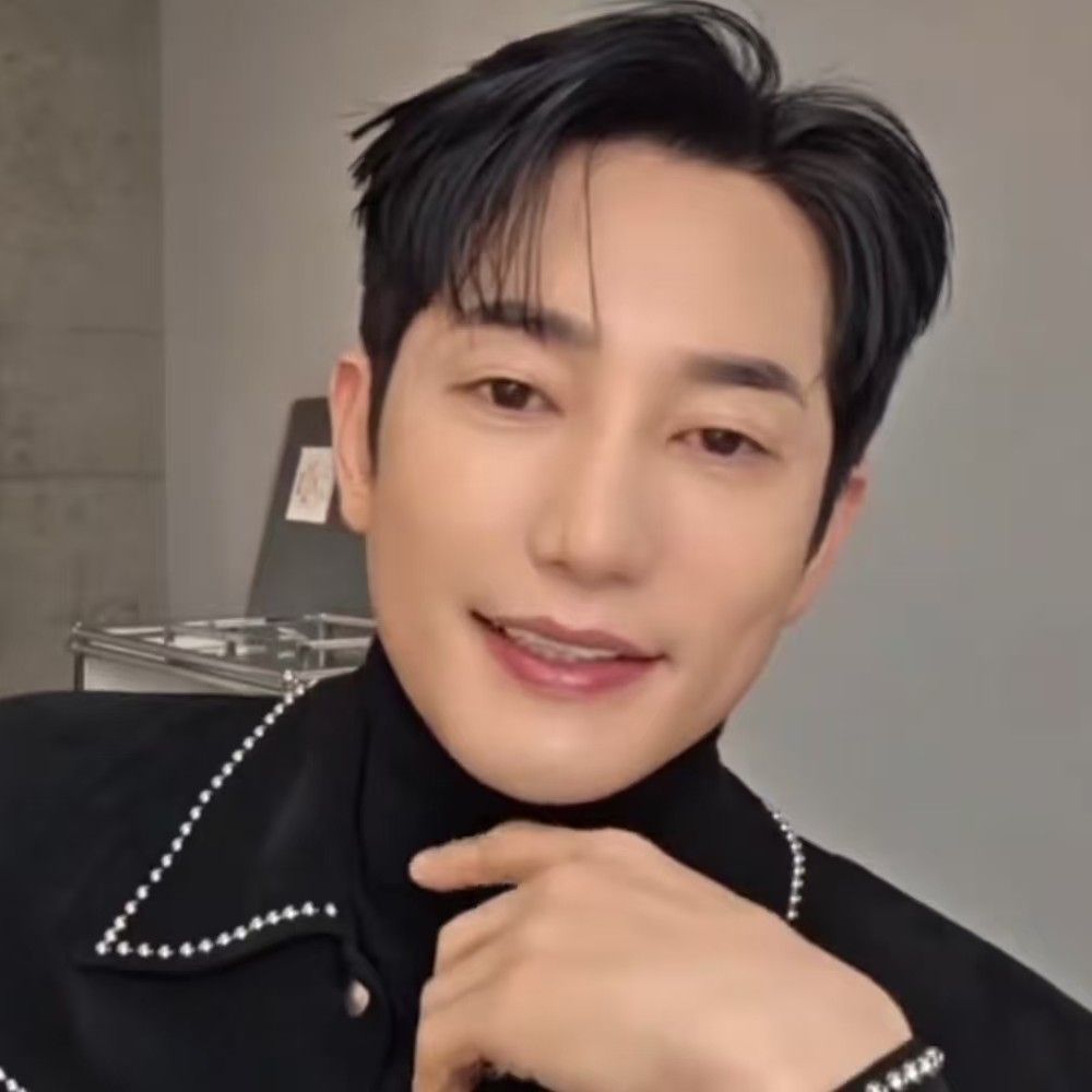 Recent activity shot of Park Sihoo