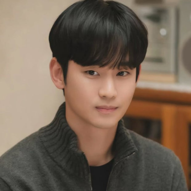 A moment captured by a fan of Kim Soohyun