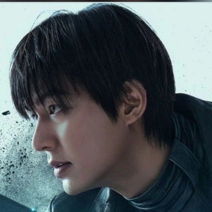 Recent activity shot of Lee Minho