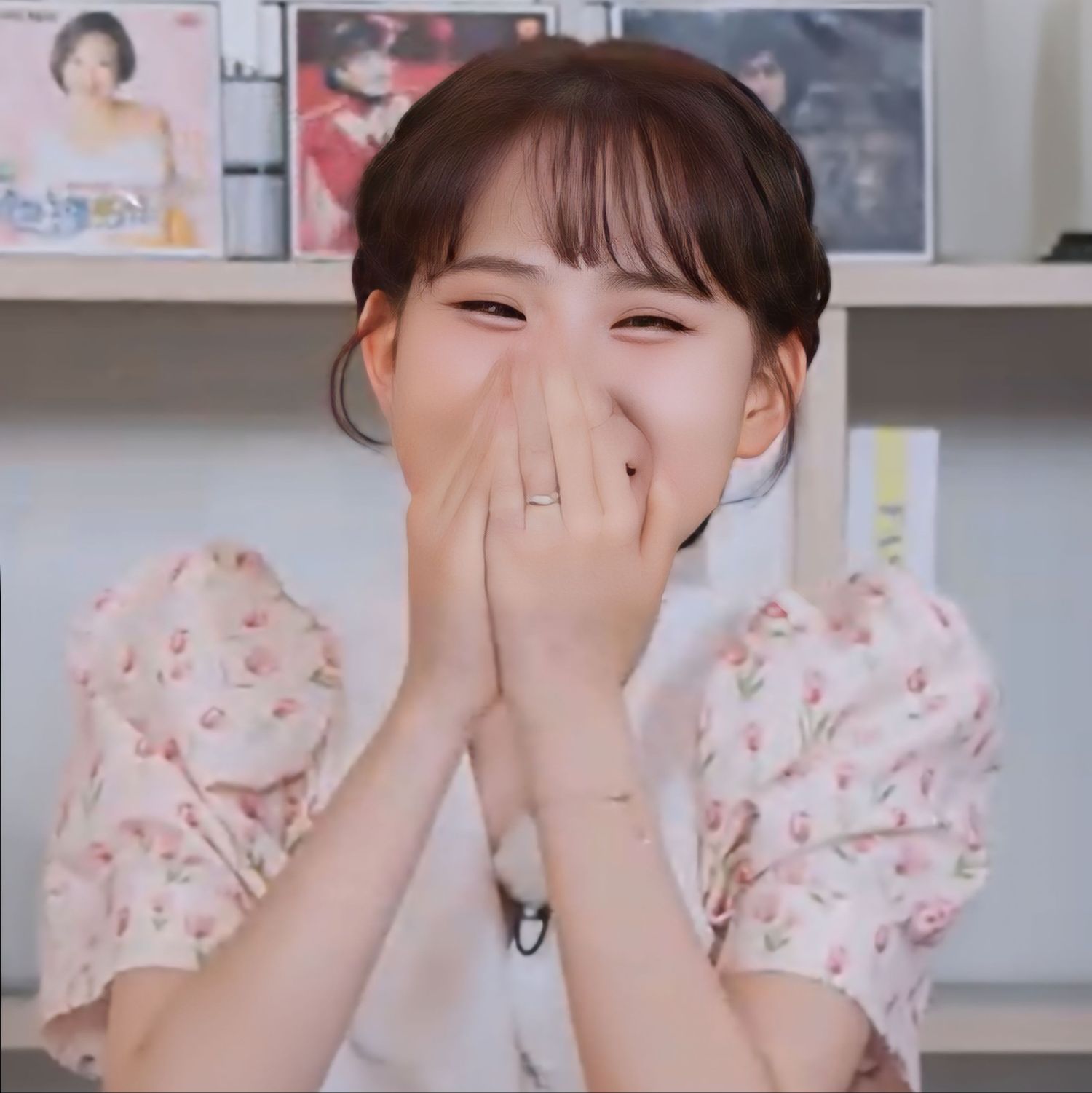 A moment captured by a fan of Kim Dahyun