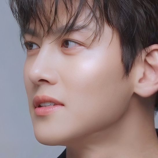 Behind-the-scenes cut of Ji Changwook