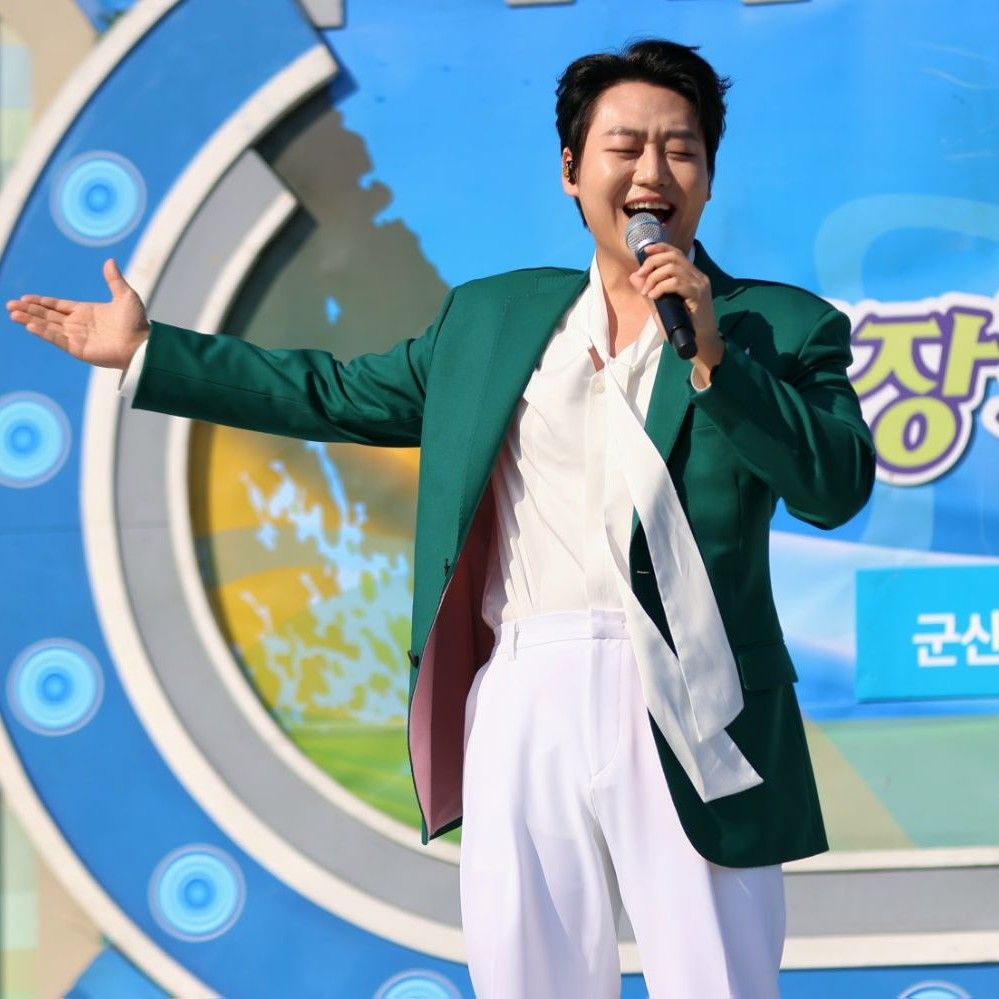 A moment captured by a fan of Min Soohyun