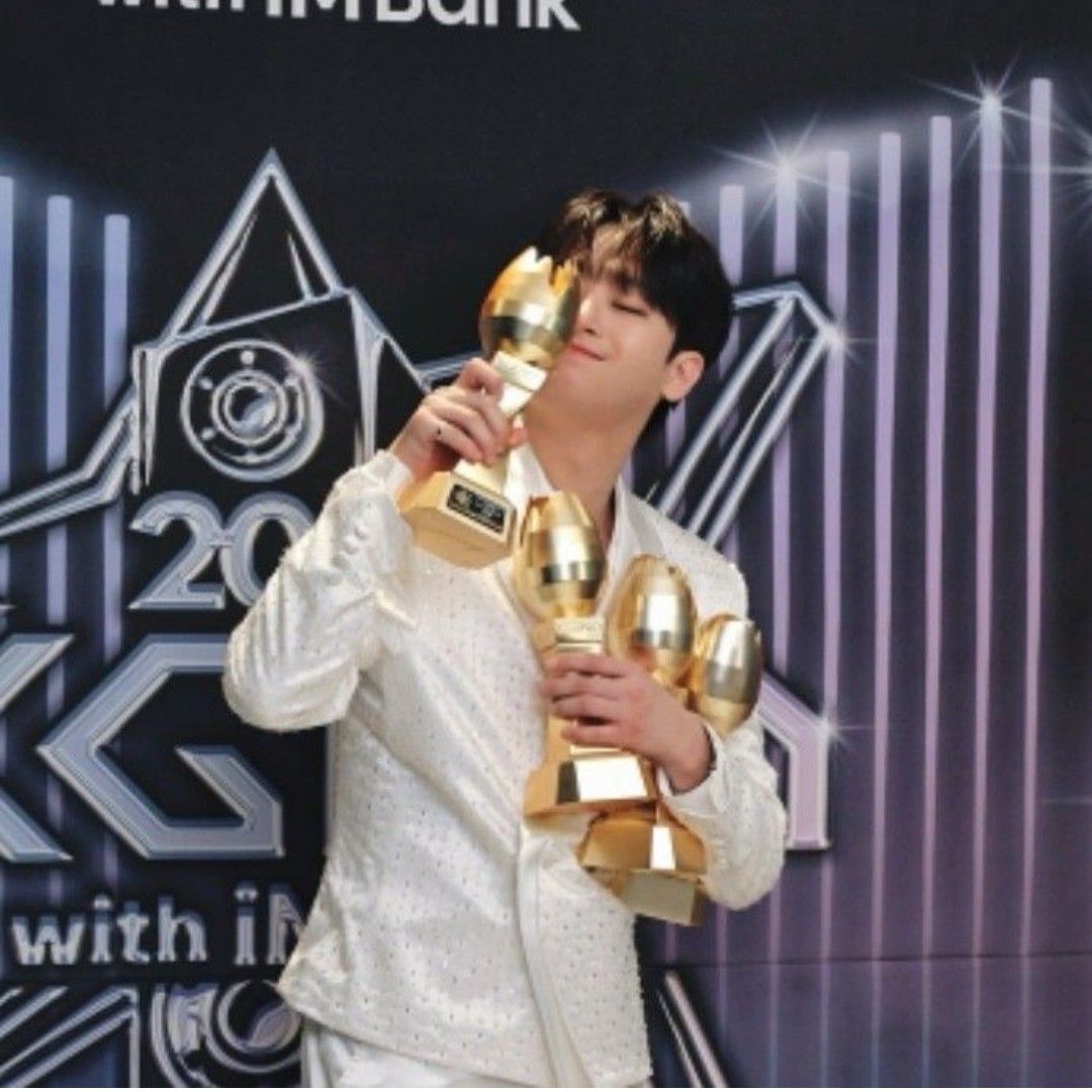 Momen yang diabadikan oleh penggemar Lee Chanwon