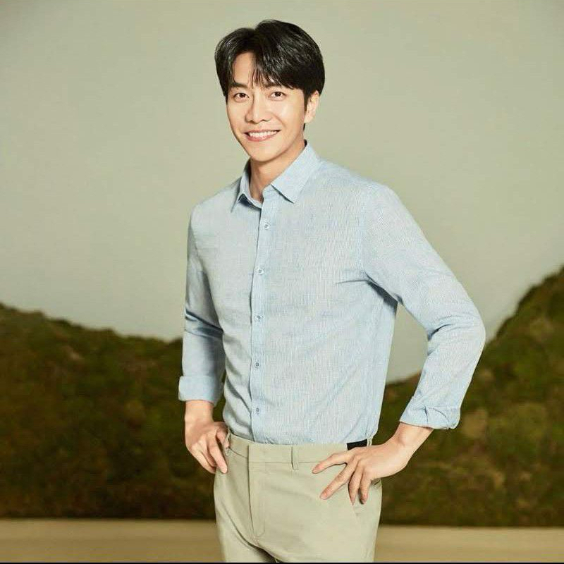 Latest photo of Lee Seunggi