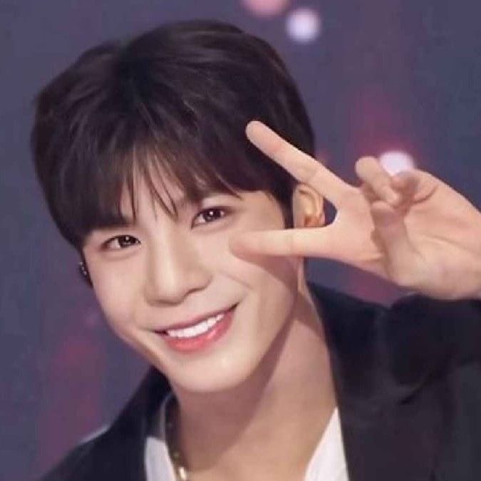 粉丝拍下的郑东元瞬间