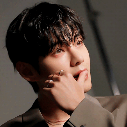 Recent activity shot of Kim Taehyung (V)