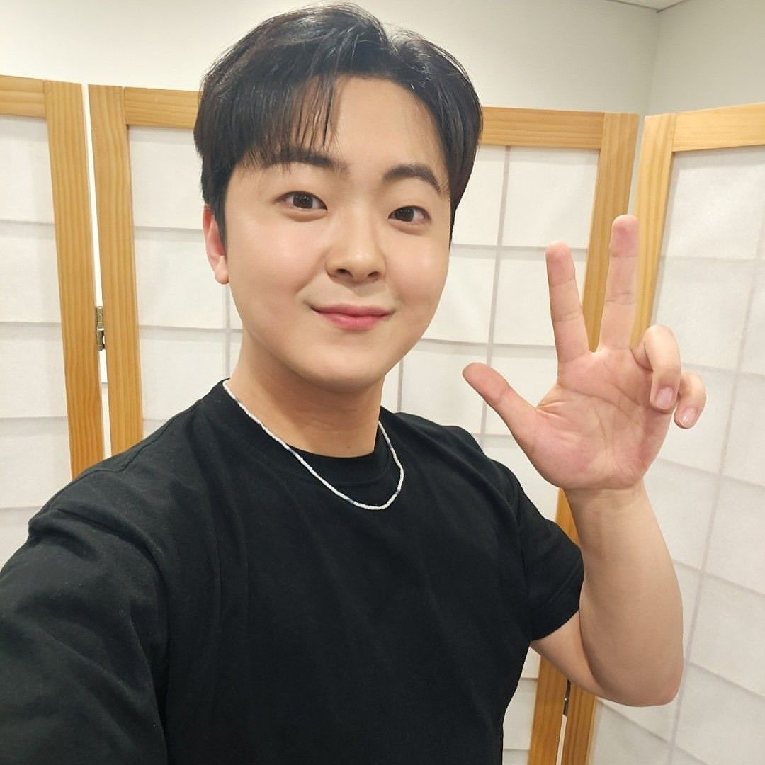 Behind-the-scenes cut of Park Minsu