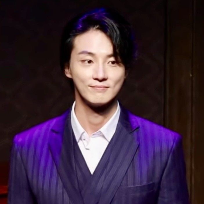 A moment captured by a fan of Yoon Shiyoon