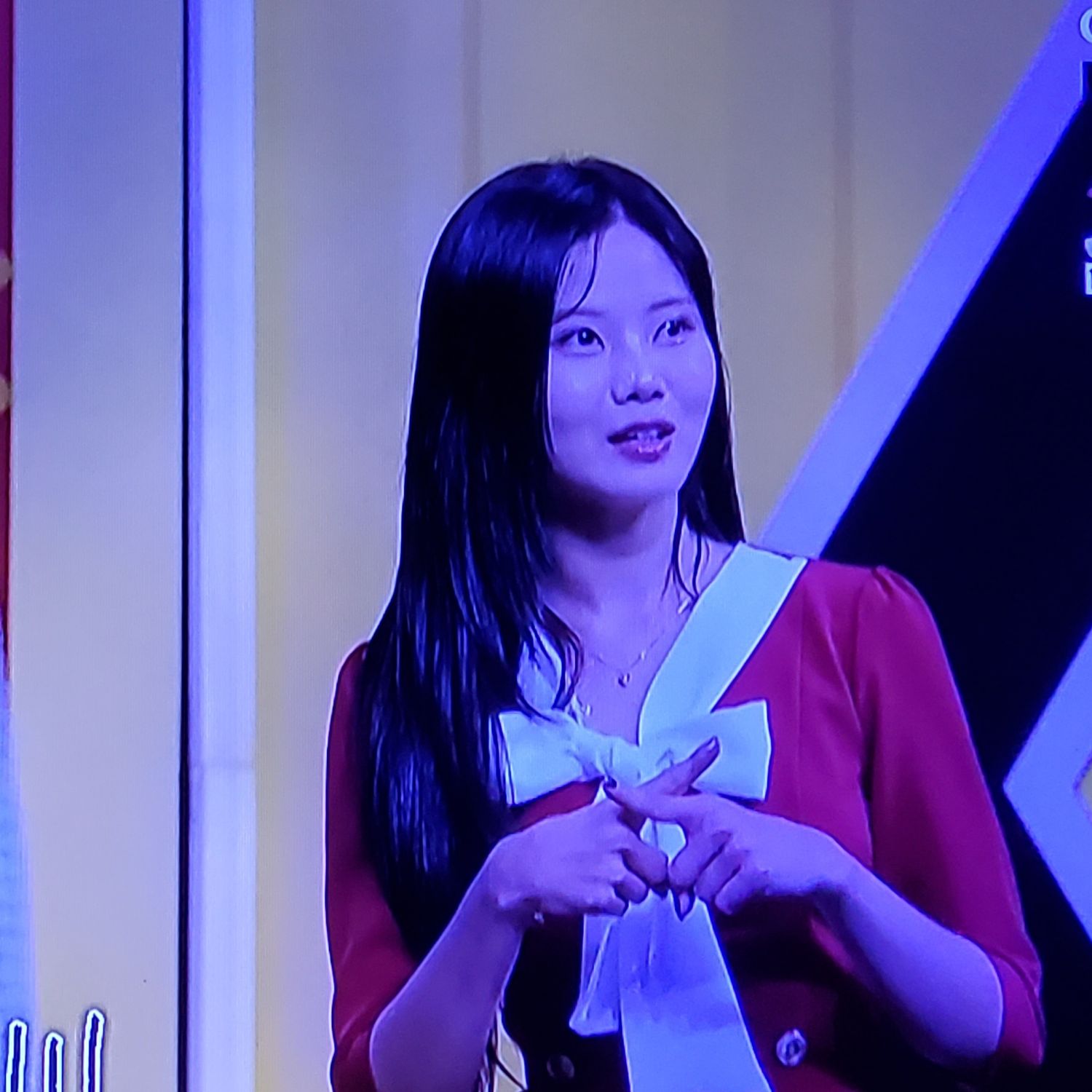 Behind-the-scenes cut of Bae Ahyeon