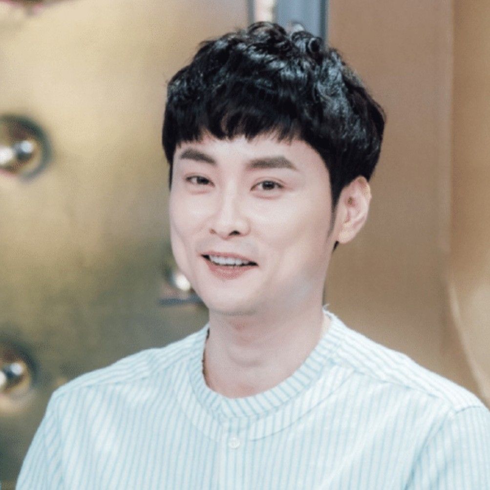 Latest photo of Min Kyunghoon
