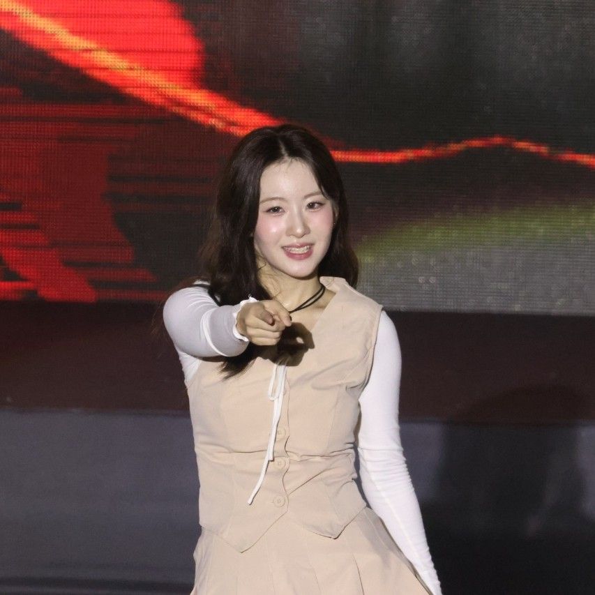 Behind-the-scenes cut of Oh Yujin