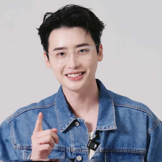 Behind-the-scenes cut of Lee Jongsuk