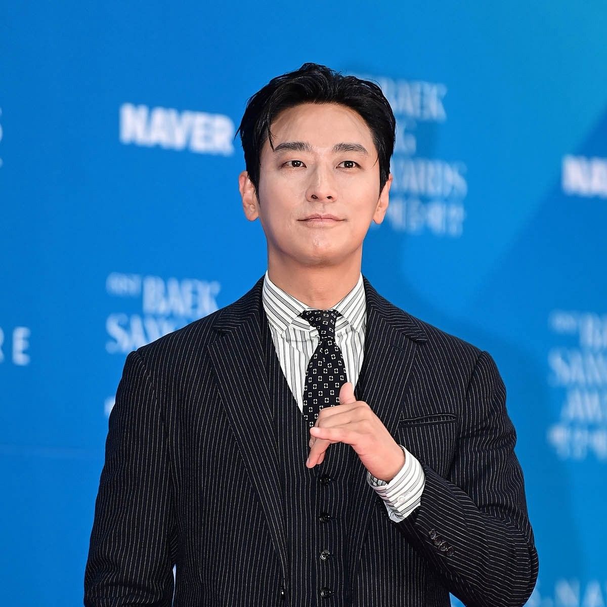 Behind-the-scenes cut of Joo Jihoon