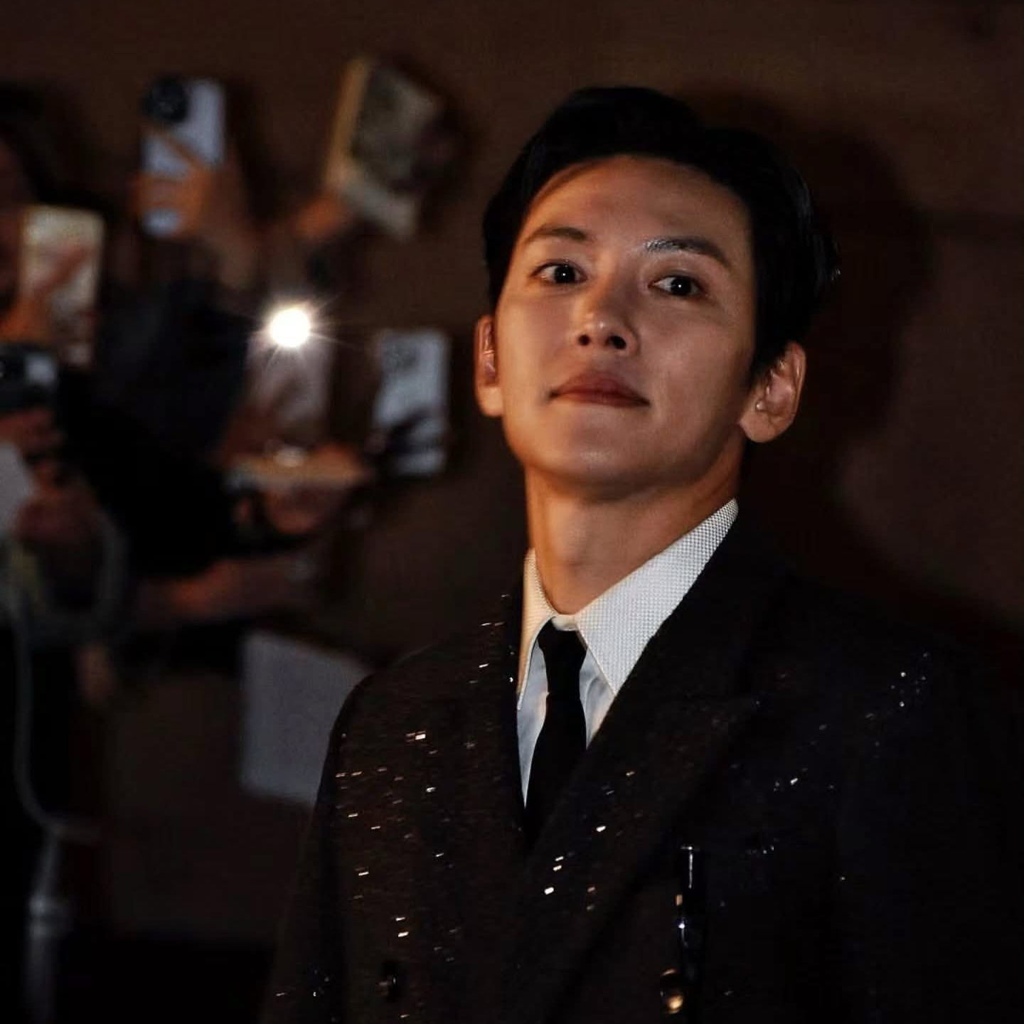 チ・チャンウクのビハインドカット