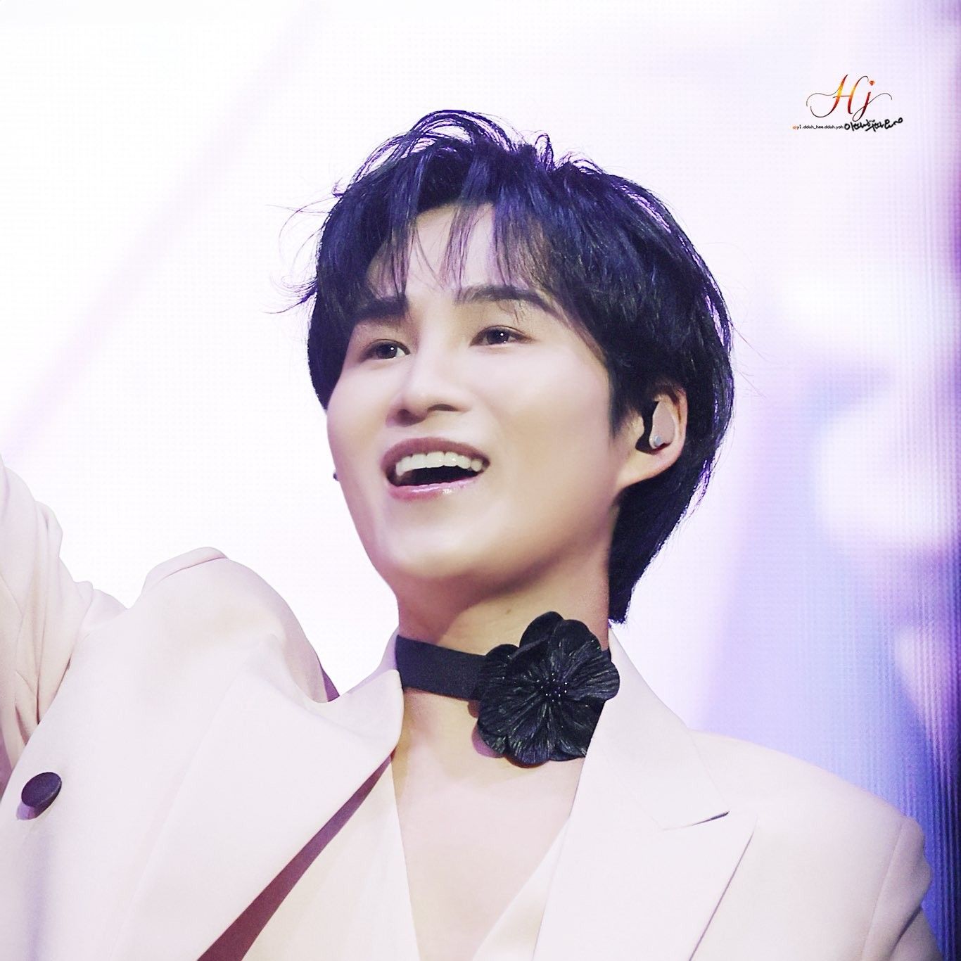 金熙栽的最新照片