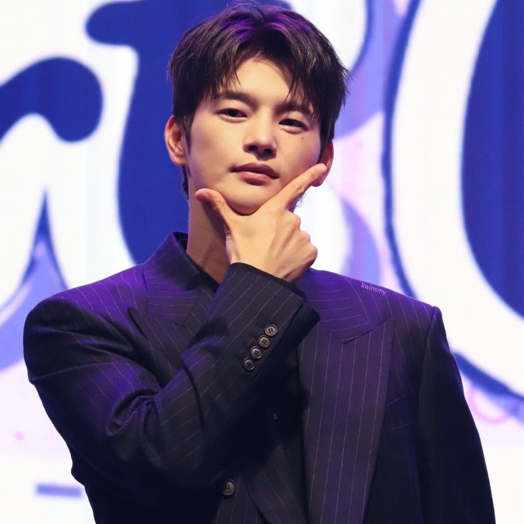 Recent activity shot of Seo Inguk